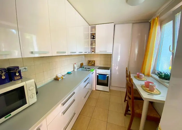 Appartamento 3 Bedroom In The Part Of The *