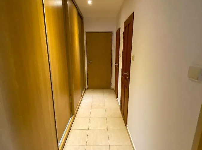 3 Bedroom In The Part Of The Appartamento Banská Bystrica